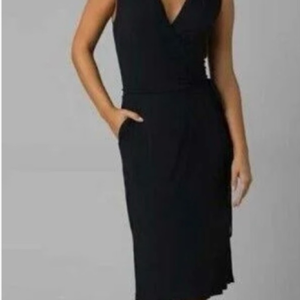 Prana | Foundation wrap dress. Medium BNWT